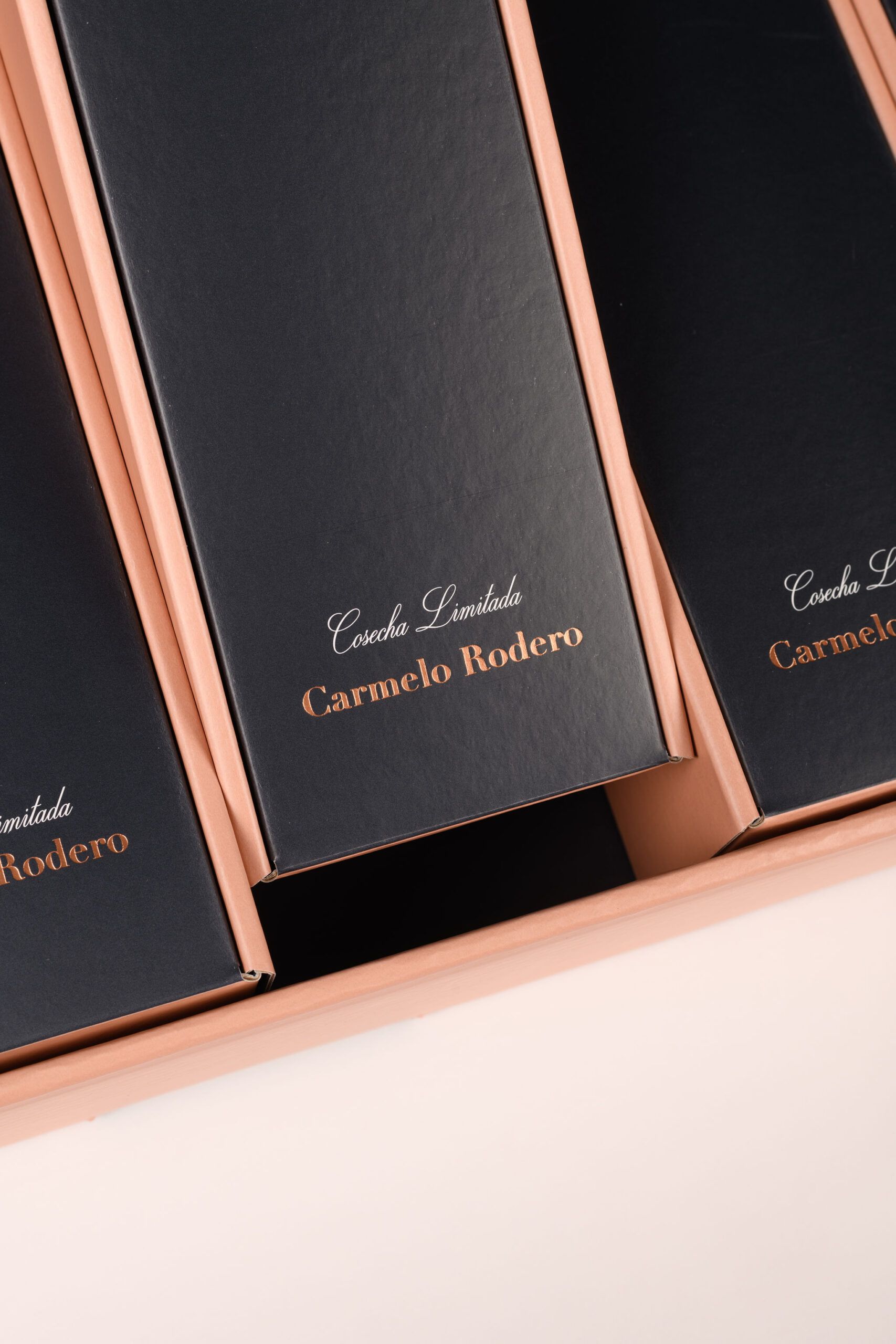 Detalles de la presentación en caja de madera del TSM